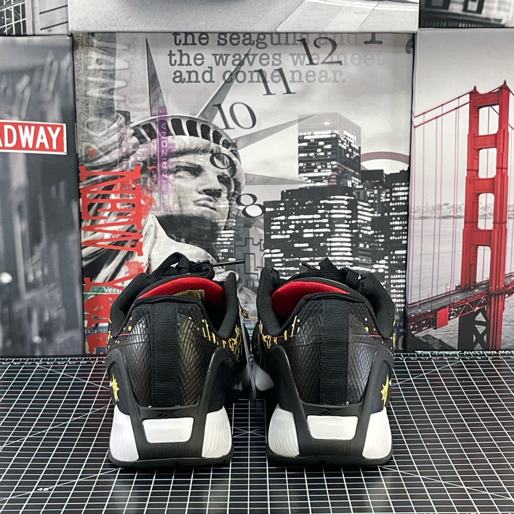 Reebok x Looney Tunes Nano X1 - GW4303 - Mens Sz 12.5 - Black / White - Marigold - Picture 6 of 12